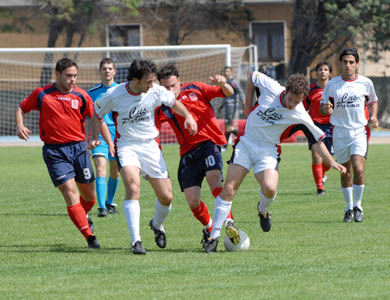 18 aprile 2007 - Cus Cagliari-Cus Parma: 2-0  (foto: Francesco Cogotti)